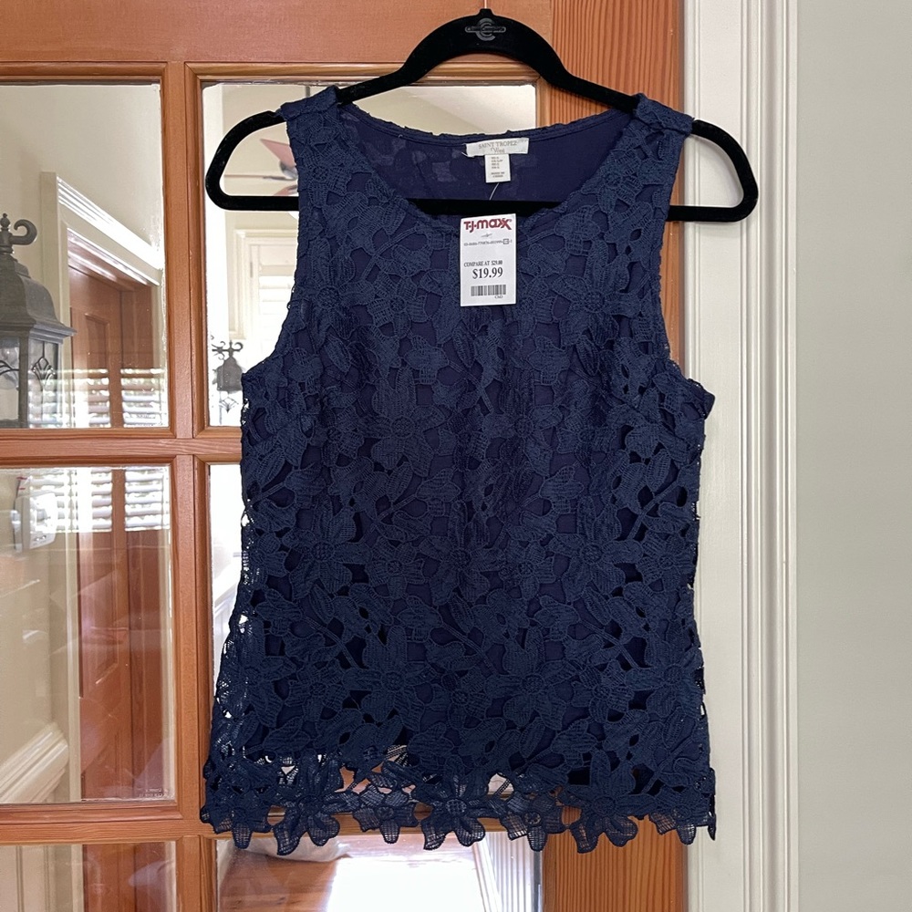 Saint Tropez Navy Crochet Lace sleeveless blouse, size small